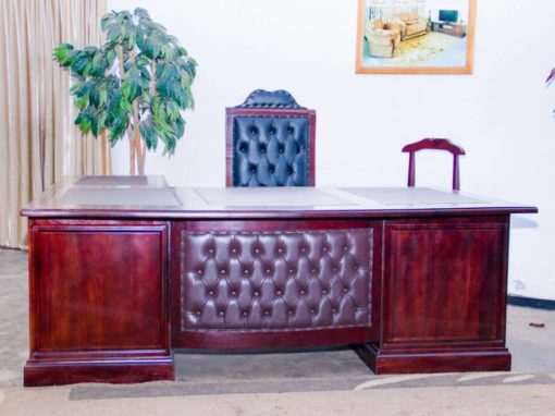 Executive Desk & Chair with Dumb Valet
